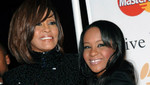 Bobbi Kristina Brown la hija de Whitney Houston esta 'luchando por su vida'