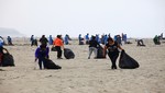 Jornada de limpieza en Playa Costa Azul de Ventanilla