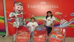 Faber-Castell premió a los primeros ganadores del concurso  Encuentra el plumón con tinta dorada en tus estuches de Fiesta x12