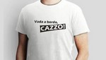 Camiseta con la frase 'Vada a bordo..cazzo!' es furor en Italia y el mundo