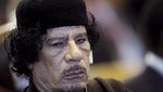 Publican imagen de Muamar el Gadafi muerto