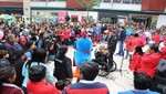 El Centro Educativo Especial Fray Masías y el cantante Willy Rivera realizaron 'flashmob' en MegaPlaza