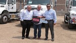 DIVEMOTOR entrega tractocamiones Freightliner a Empresa Saturno para proyecto minero