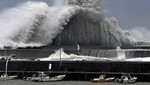 El tifón Jebi golpea a Japón y mata al menos a 11 personas [VIDEO]