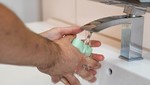 Lavarse las manos puede reducir la transmisión de enfermedades