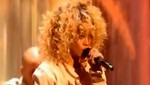 Rihanna se complica en los Brit Awards 2012 (Video)