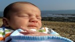 No se debe utilizar bloqueadores solares en bebés menores de un año