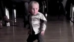 Niño de 2 años es la sensación de YouTube tras bailar como Elvis Presley