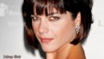 Selma Blair presenta a su hijo vía Twitter