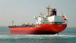 Maduro está convirtiendo a los petroleros en buques de guerra para evadir el bloqueo estadounidense