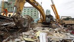 Camboya: rescatistas encuentran 2 personas vivas en un edificio derrumbado