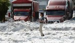 México: tormenta de granizo anormal enterró automóviles y dejó las calles intransitables en Guadalajara