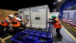 Las primeras 300 mil vacunas Sinopharm ya se encuentran en suelo peruano