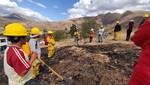 Guardaparques del Santuario Histórico de Machupicchu capacitan a pobladores del distrito de Lucre en prevención de incendios forestales