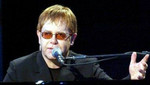 Elton John busca director para su película