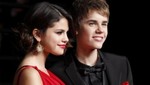 Justin Bieber invita a Selena Gómez a una noche de hockey