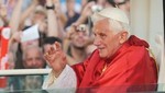 Denuncian a Benedicto XVI por no usar cinturón de seguridad