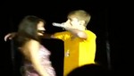 Justin Bieber sorprende a Selena Gómez en pleno concierto (video)