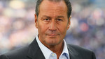 Huub Stevens sería el nuevo técnico del Schalke 04