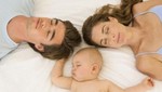Bebés que duermen con sus padres pueden sufrir de insomnio