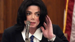 Foto de Michael Jackson muerto es usada en juicio