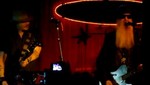 Johnny Depp se une a  ZZ Top en el escenario (video)