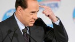 Berlusconi cumplió 75 años con guapa modelo