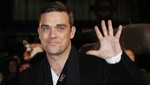 Robbie Williams se acostaría con otro hombre por dos millones de euros