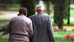Ancianos con 77 años de casados se divorcian por infidelidad de hace casi medio siglo