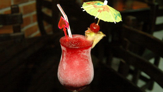 TRAGOS DE AÑO NUEVO TRAGOS DE AÑO NUEVO