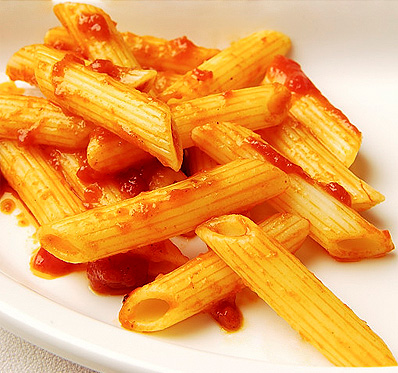 MACARRONES A LA BOLOÃESA