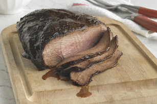SOLOMILLO DE CARNE CON SALSA Y JUEDIAS VERDES