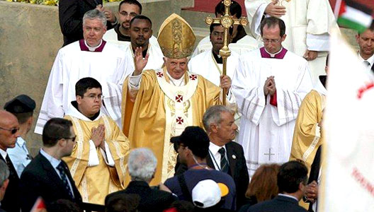 EL FALLIDO PEREGRINAJE DE BENEDICTO XVI