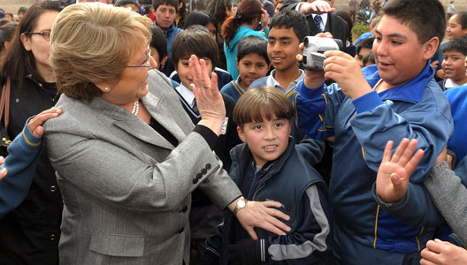 ADIÓS A BACHELET Y A LA CONCERTACIÓN