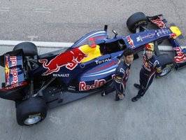 Red Bull exhibe la nueva creación de Adrian Newy