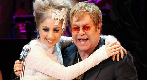La canción Hello Hello de Elton John y Lady Gaga no sonará en la radio
