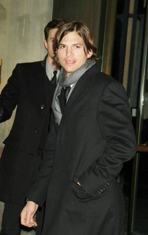 Ashton Kutcher sobre las pasarelas en Sao Paulo