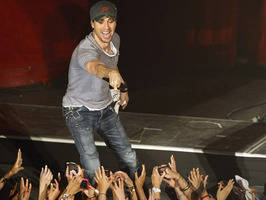 Enrique Iglesias enloquece a los mexicanos