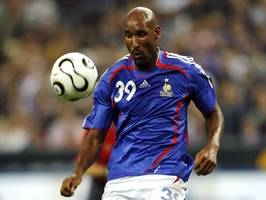 Anelka reconoce el nivel del Manu