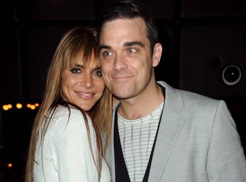 Esposa de Robbie Williams podría aparecer en 'Mujeres desesperadas'