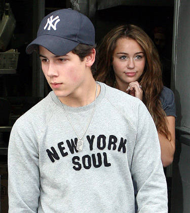 Miley Cyrus le dedicó canción a Nick Jonas en el Rock in Río Miley Cyrus le dedicó canción a Nick Jonas en el Rock in Río