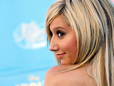Britney Spears tiene emocionada a Ashley Tisdale