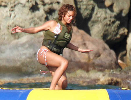 Beyoncé fue rescatada por salvavidas en Italia