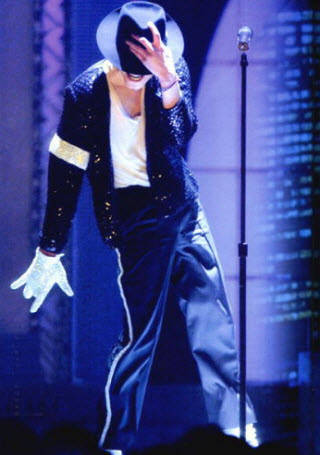 Un sombrero de Michael Jackson fue subastado en 17.500 euros