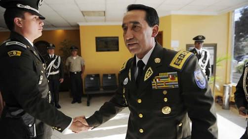 Ecuador: Freddy Martínez, comandante general de la policía, presentó su renuncia