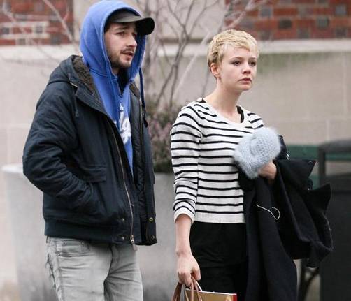 Carey Mulligan se olvida de Shia LaBeouf con amigo de Robert Pattinson