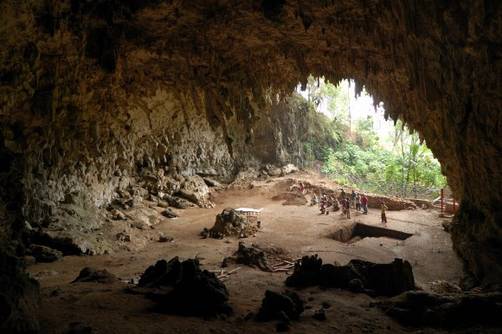 India descubre caverna en la Luna