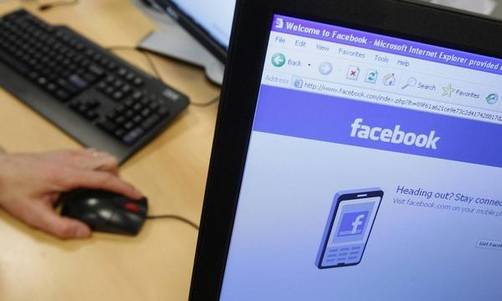 Facebook insiste en compartir datos de sus usuarios