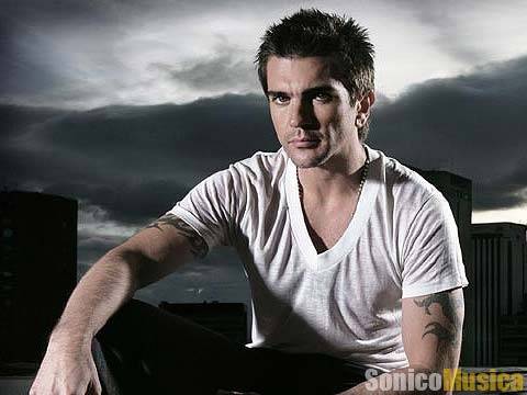 Juanes muestra su 'Regalito' antes de Navidad