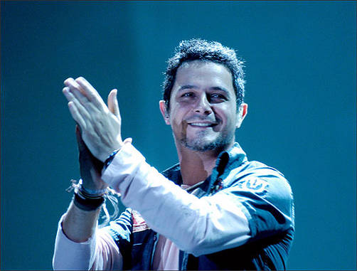 Alejandro Sanz presenta a 'Don Vito Corleone' en Twitter